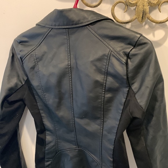 CLEARANCE Dynamite black women’s xs vegan leather moto jacket - Picture 5 of 7